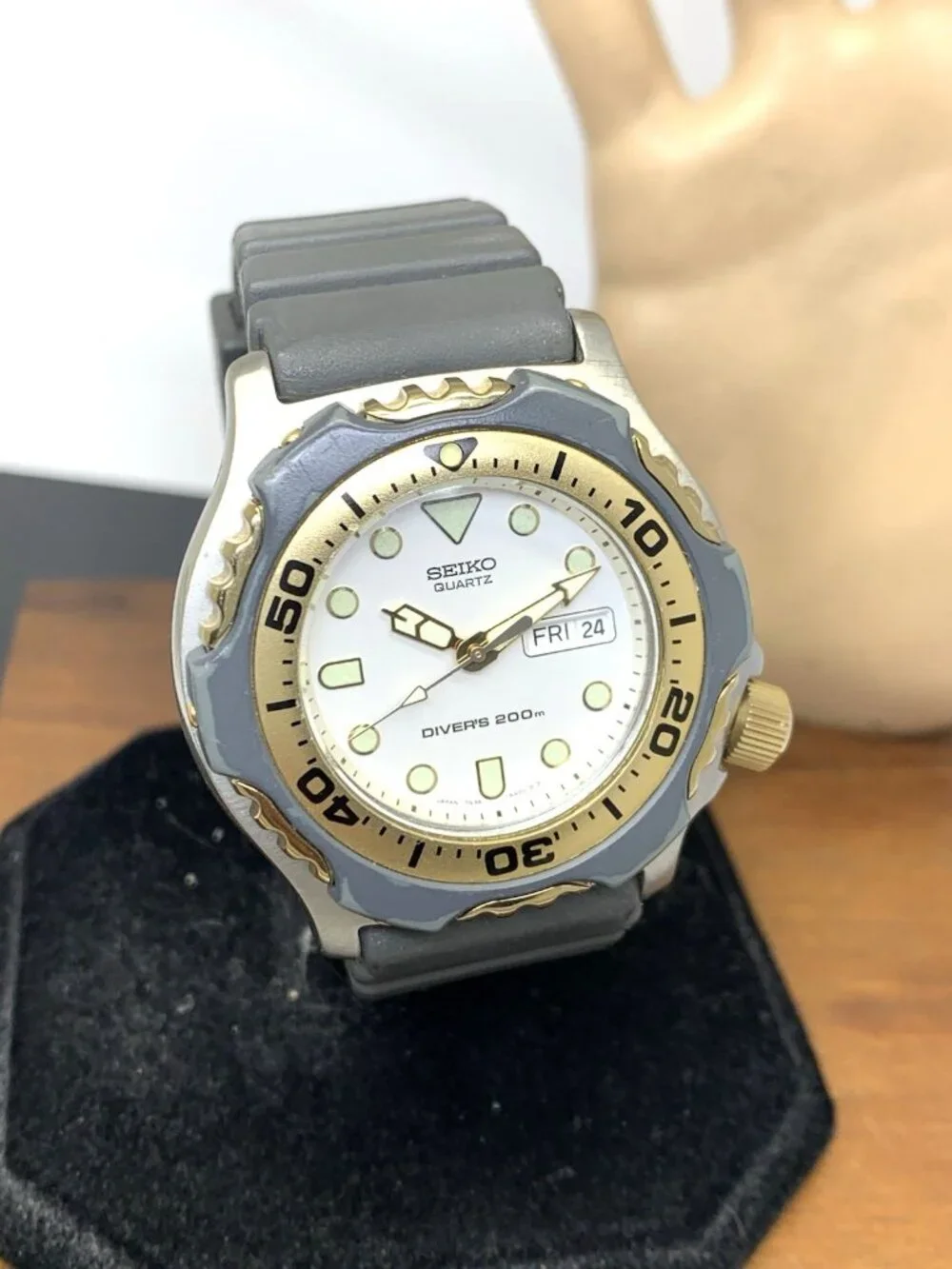 Seiko Men's Watch 7N36-6A09 Scuba Divers Quartz Silver Dial Rubber Strap 43mm